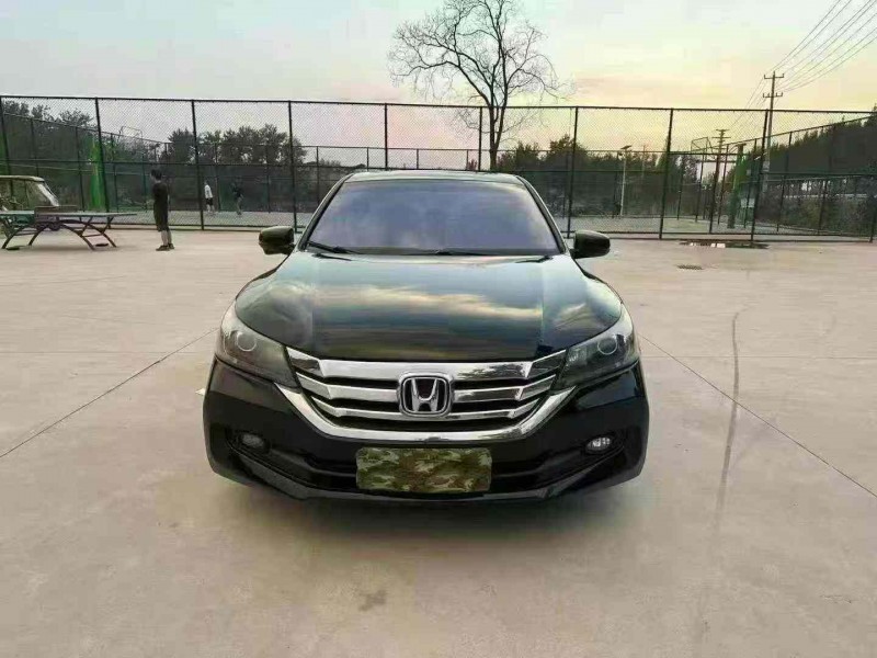 徐州14年本田雅阁1