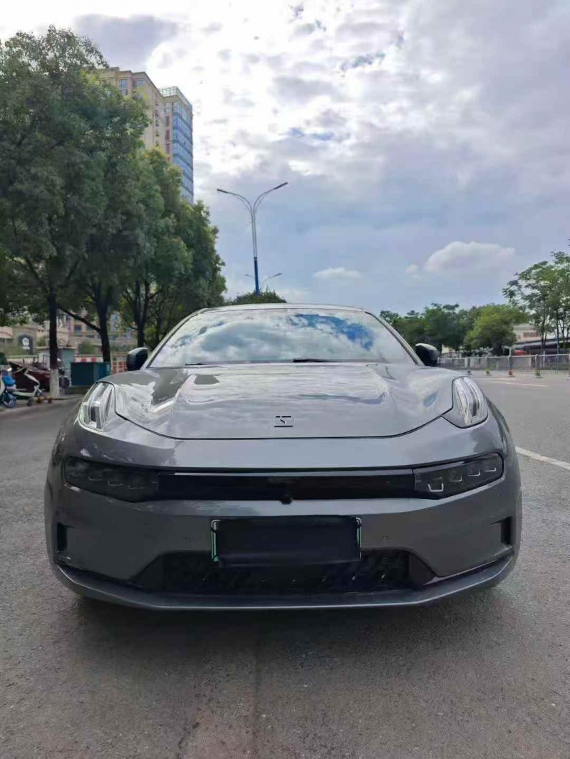 贛州22年極氪汽車0011