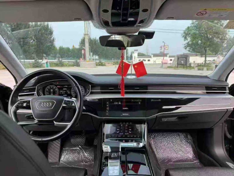 徐州21年奥迪A8L4