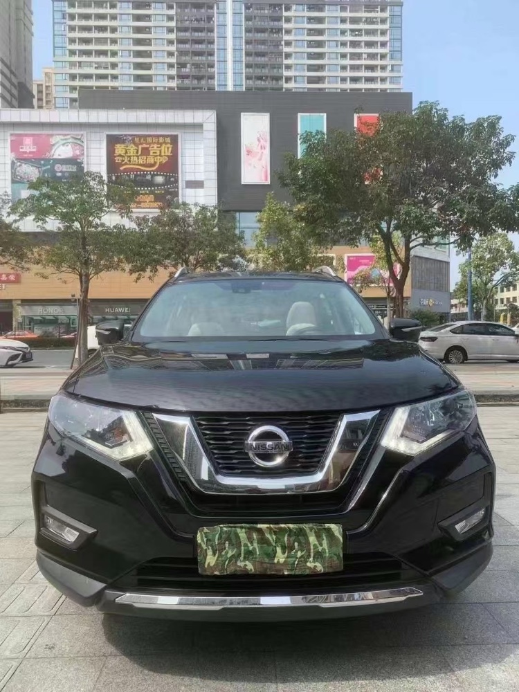 佛山21年日產奇駿1