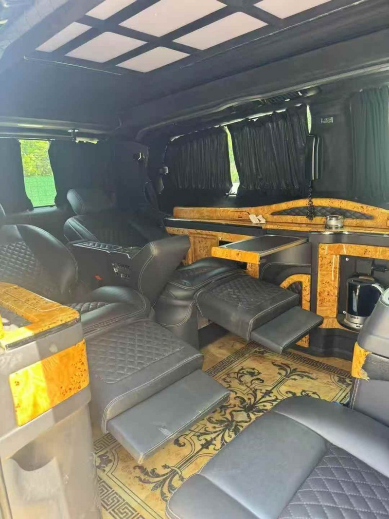 济宁16年奔驰威霆6