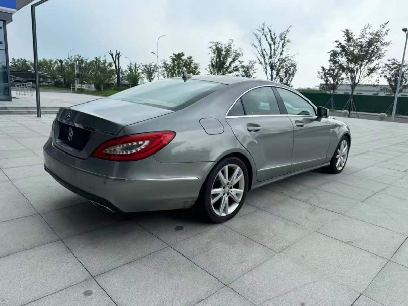 连云港12年奔驰CLS8