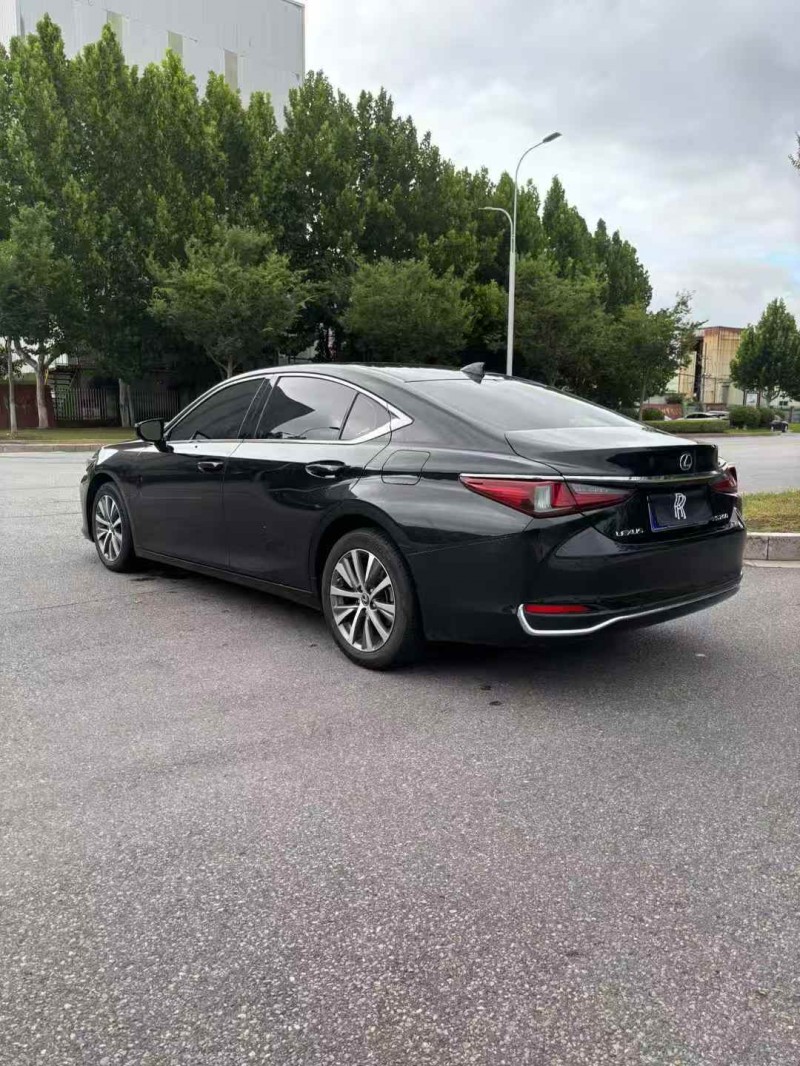 宿遷21年雷克薩斯ES7