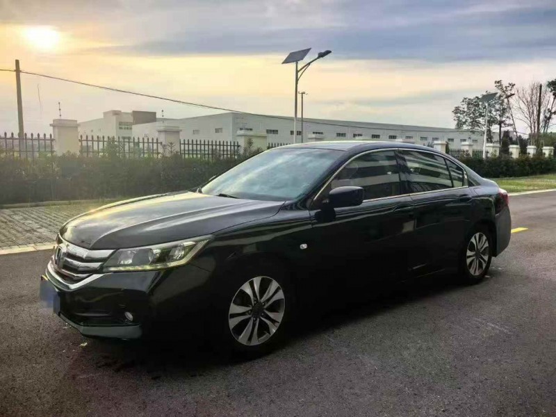 连云港15年本田雅阁3