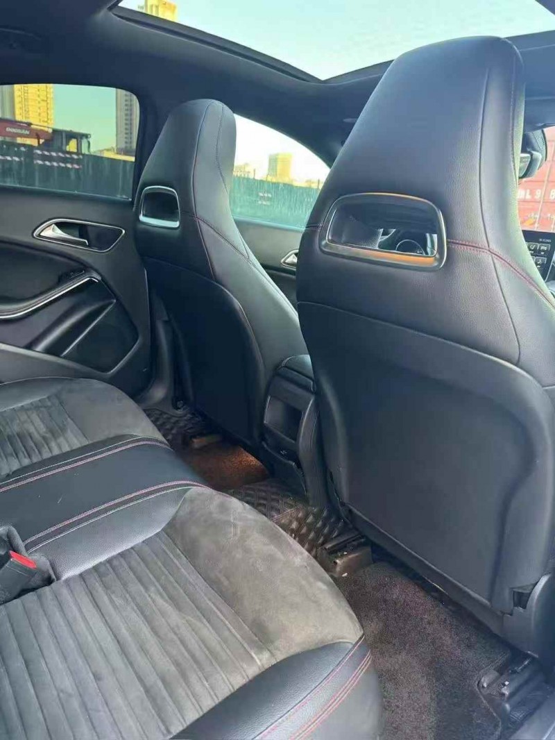 济宁17年奔驰CLA6