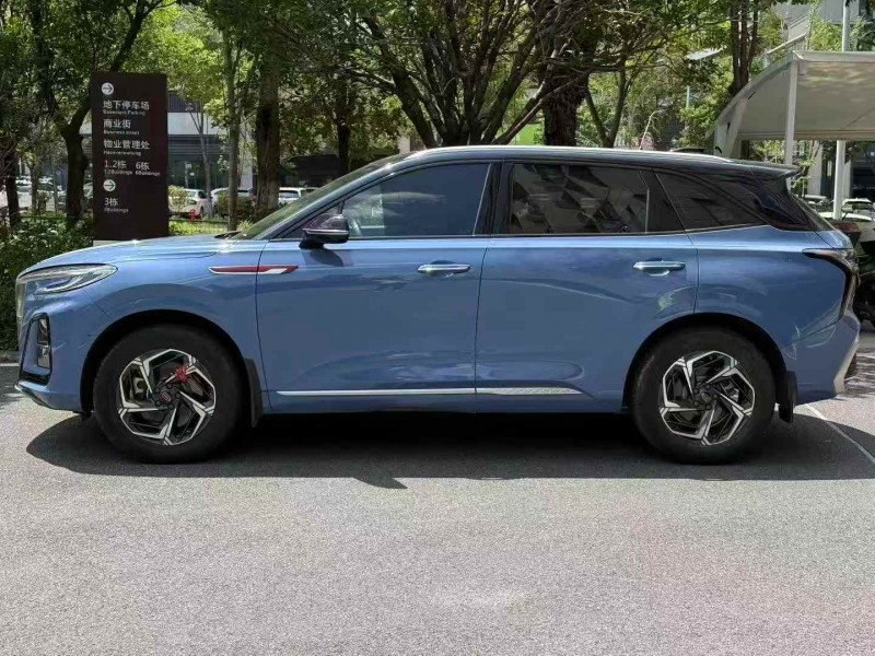 張家界23年紅旗HS37