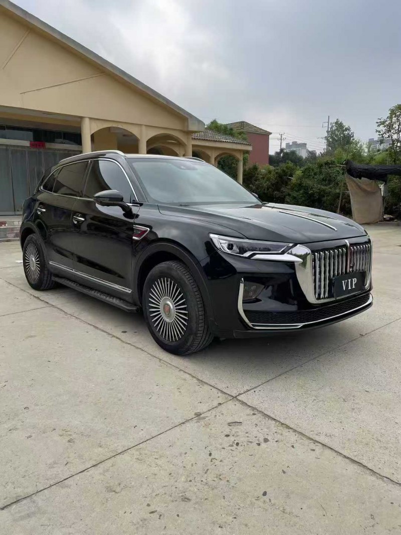 襄阳23年红旗HS52