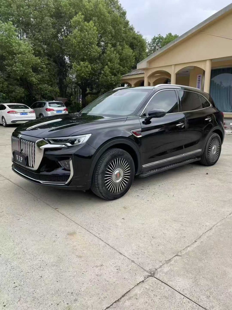 襄阳23年红旗HS53