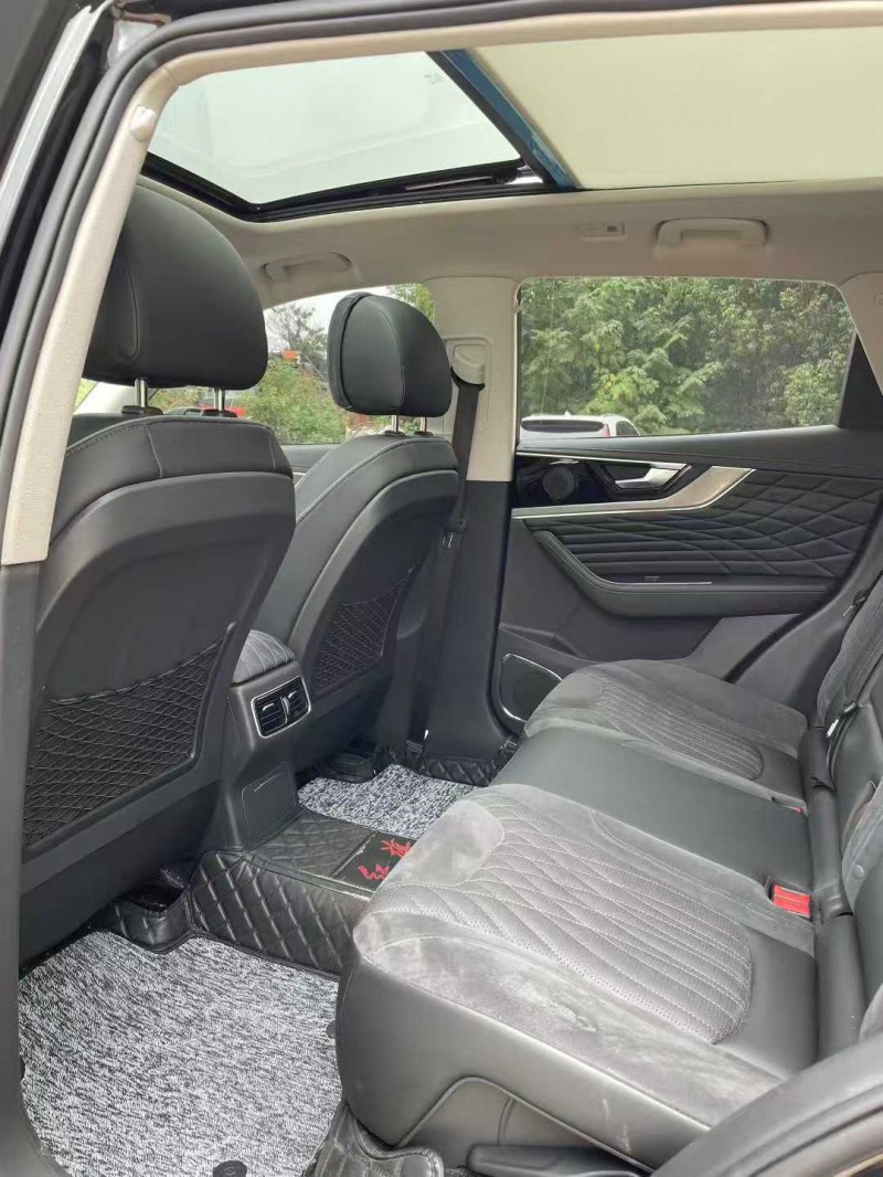 襄阳23年红旗HS57