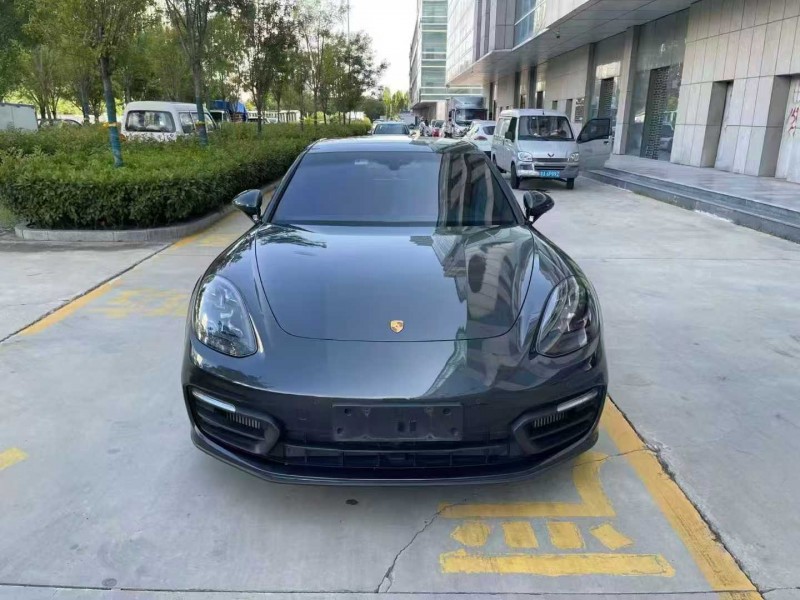 濟寧21年保時捷帕拉梅拉1