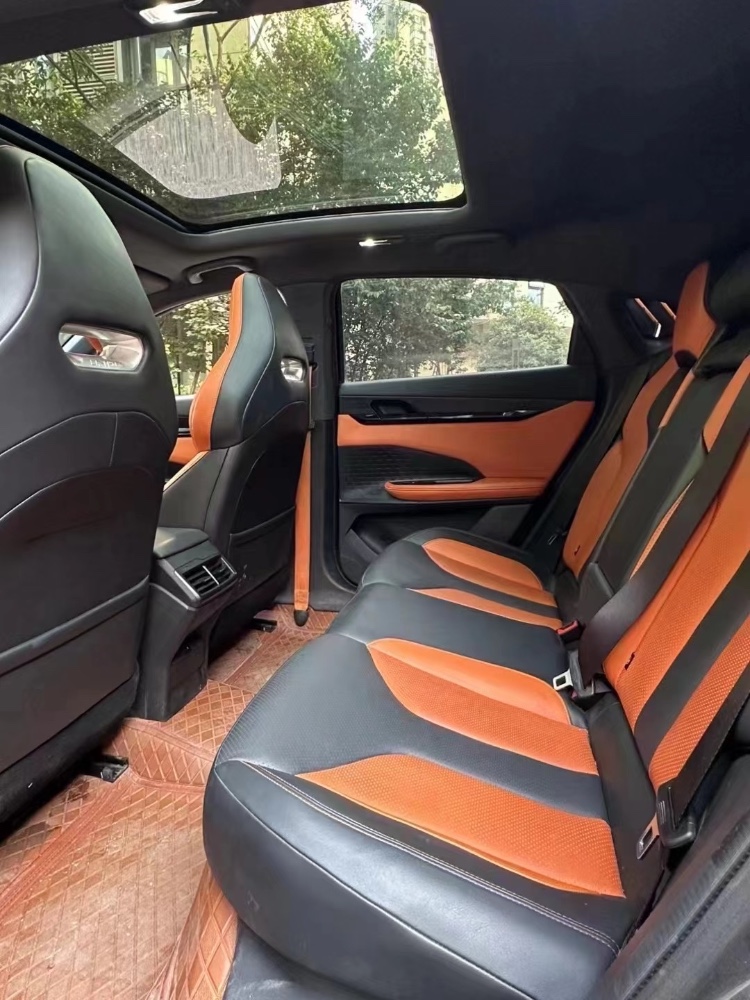 成都24年长安汽车UNI6