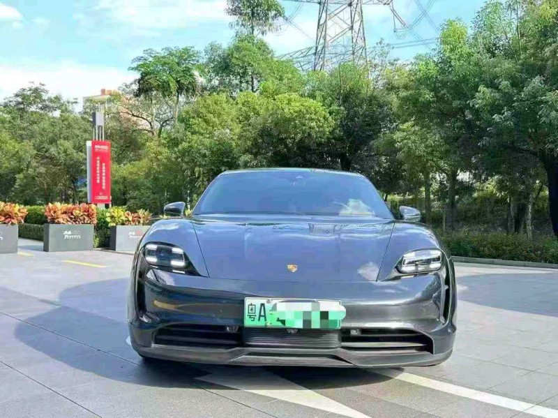 深圳22年保時捷Taycan1