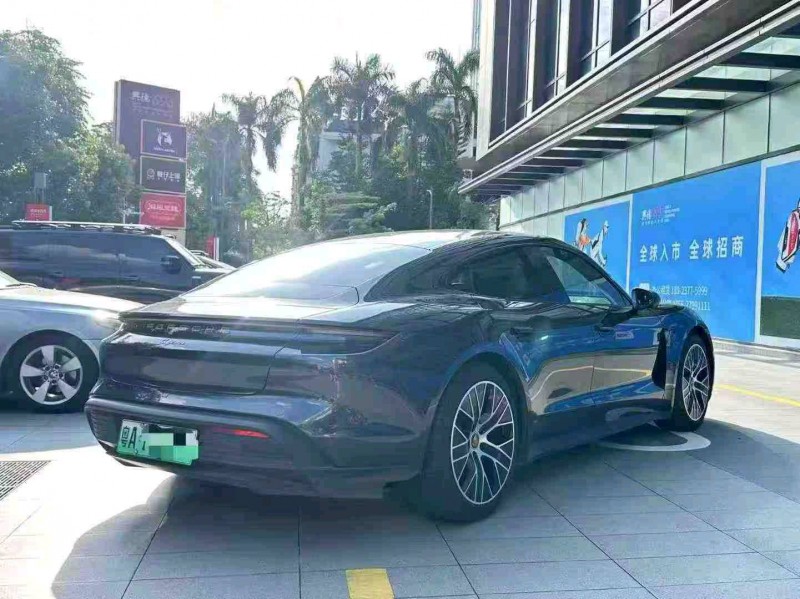 深圳22年保時捷Taycan8