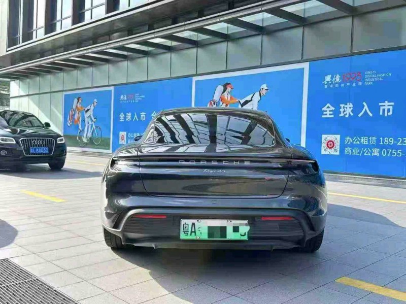 深圳22年保時捷Taycan9