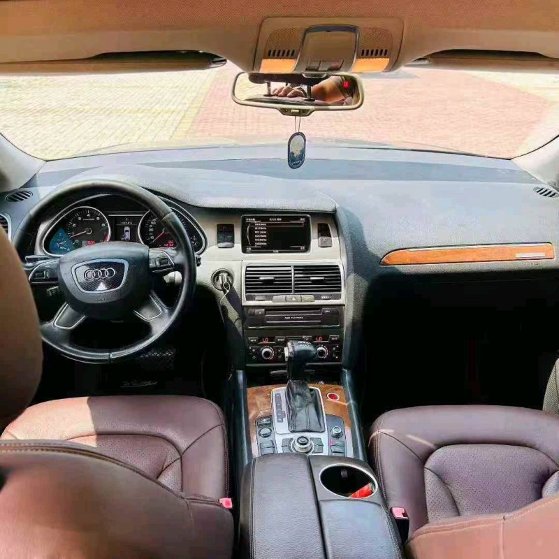 青岛13年奥迪Q75