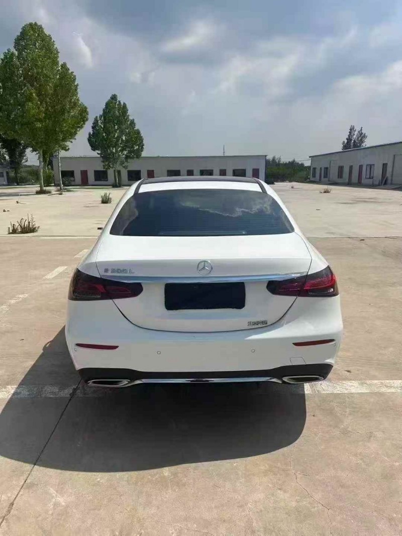 济宁21年奔驰E9