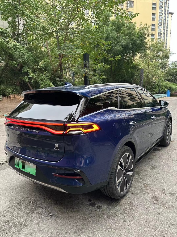 成都22年比亞迪唐9