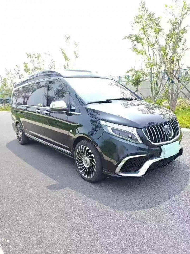 青岛20年奔驰威霆2