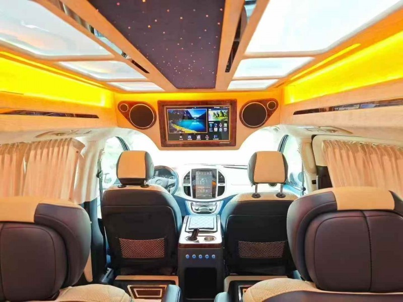 青岛20年奔驰威霆5