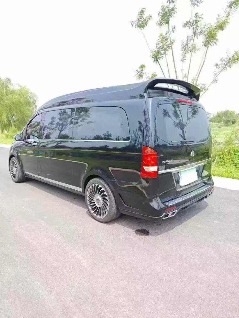 青岛20年奔驰威霆9