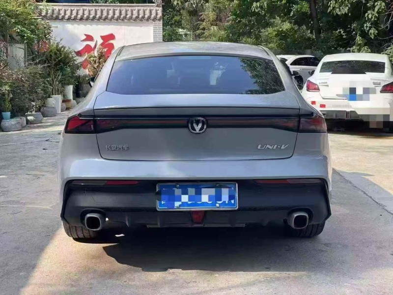 枣庄23年长安汽车UNI9