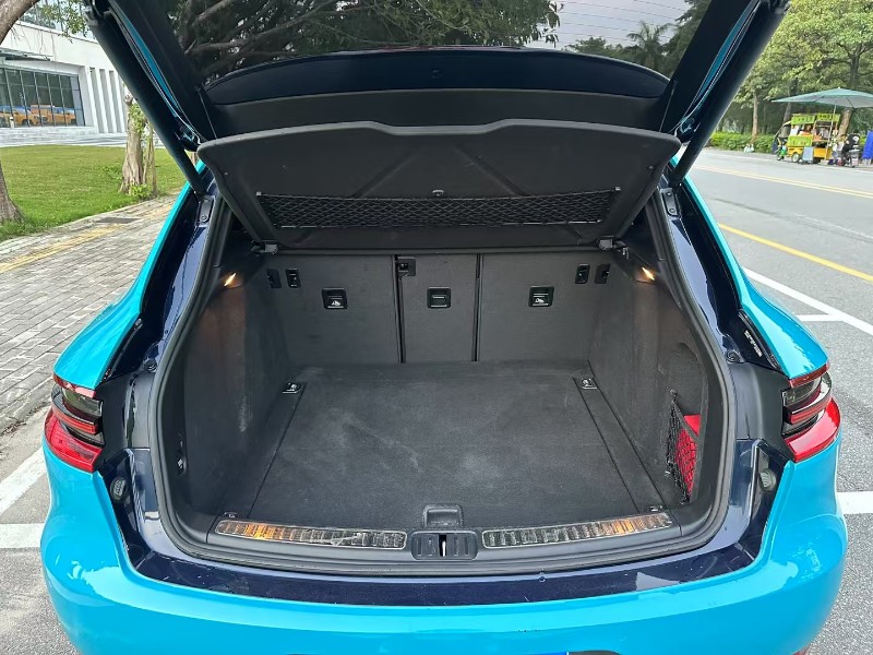 廣州17年保時捷Macan9