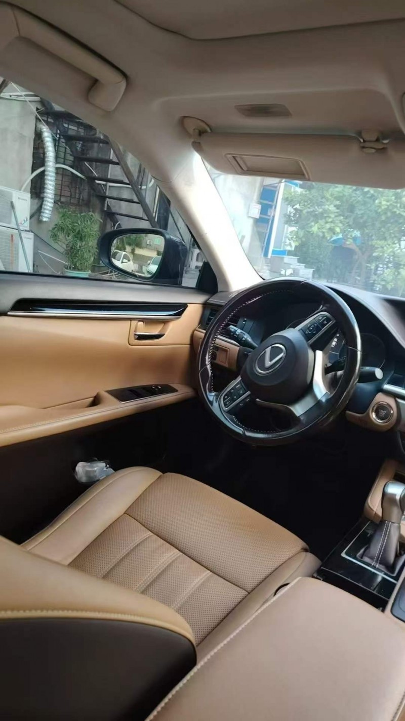 佛山17年雷克薩斯ES6