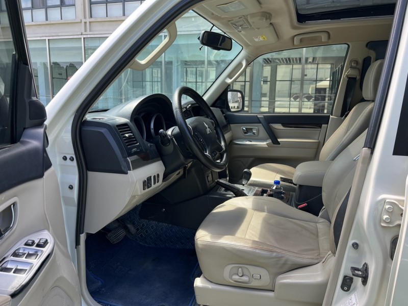 鹽城18年三菱帕杰羅4