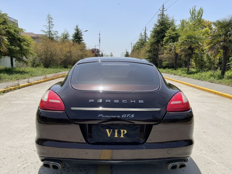 鹽城12年保時捷帕拉梅拉9