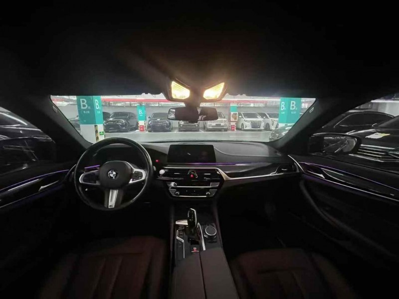 廣州19年寶馬5系5