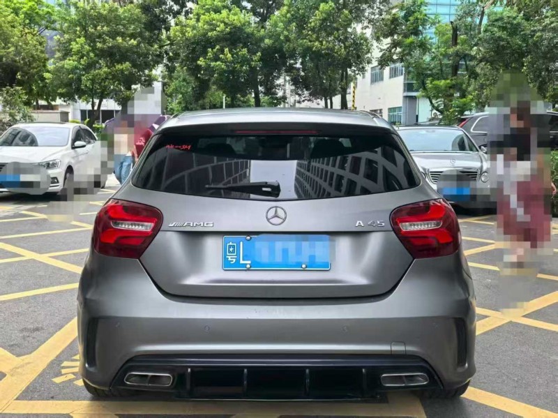 广州17年奔驰AMG7