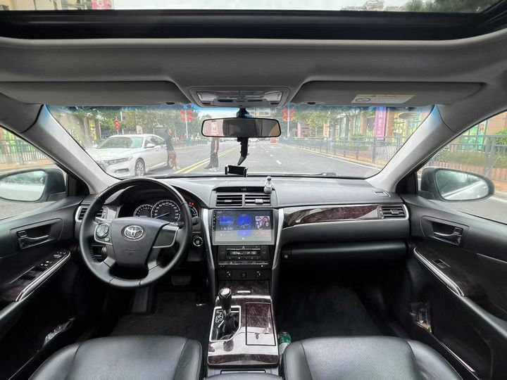 東莞16年豐田凱美瑞5