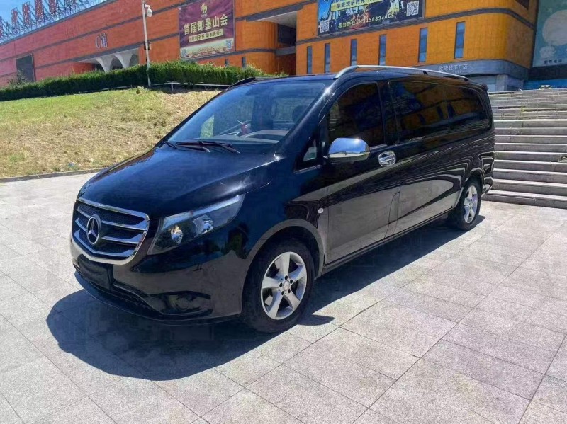 淄博17年奔驰威霆3