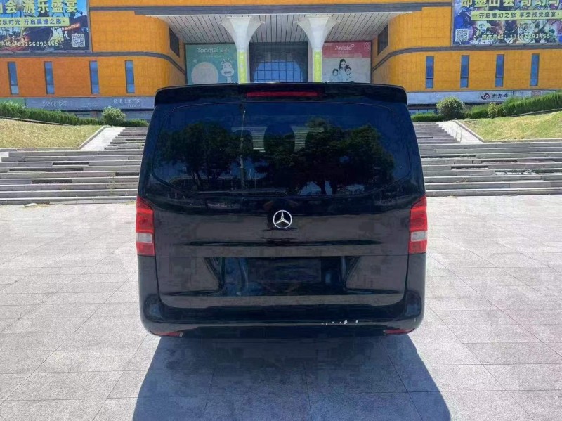 淄博17年奔驰威霆9