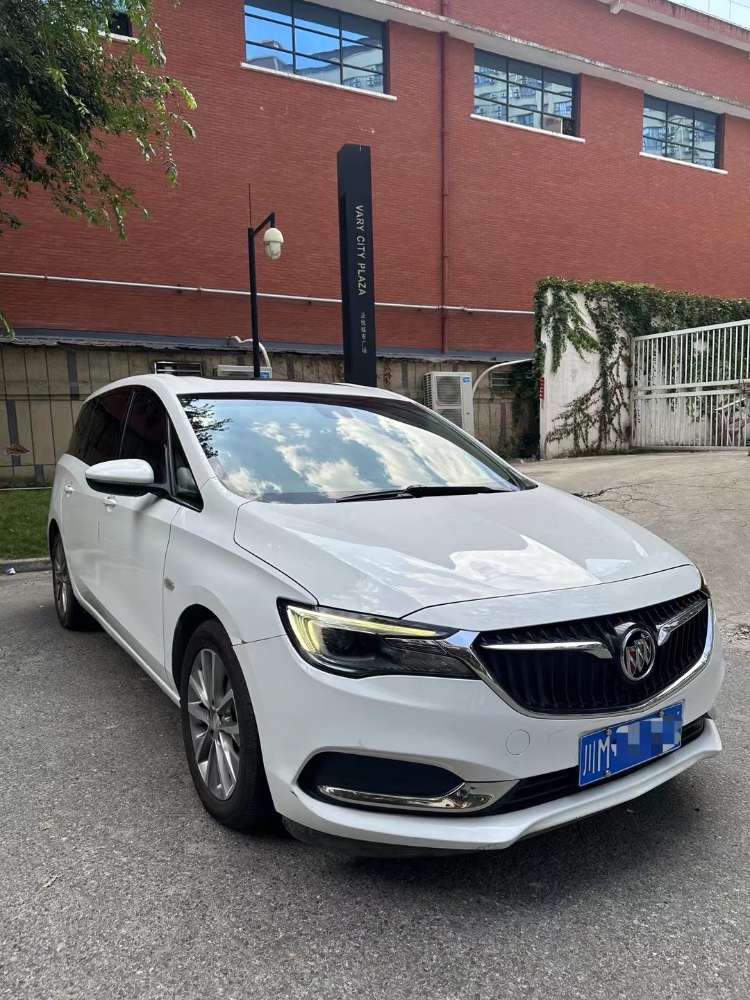 成都19年別克GL62
