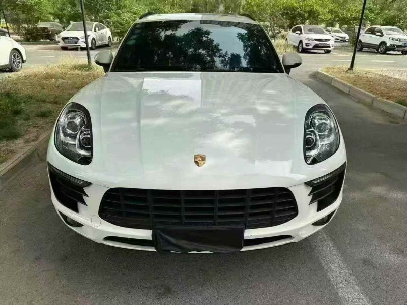 鄭州16年保時捷Macan1
