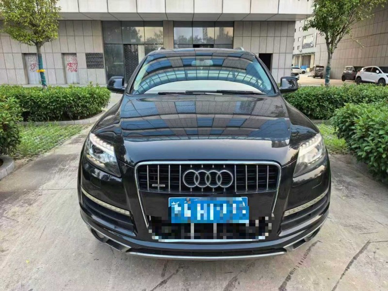 濟寧12年奧迪Q71
