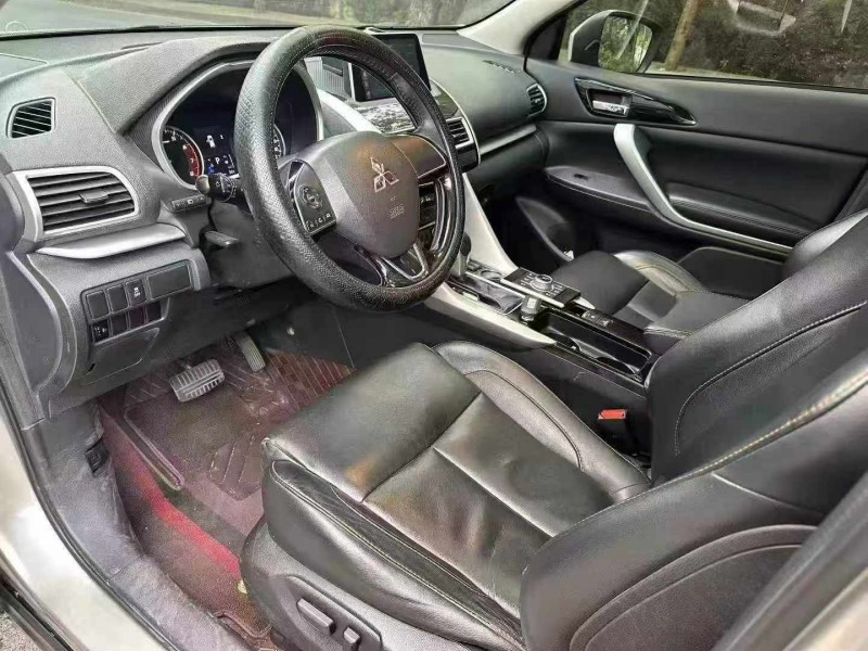 常德19年三菱奕歌5