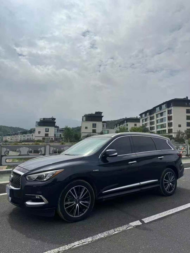 濟寧18年英菲尼迪QX603