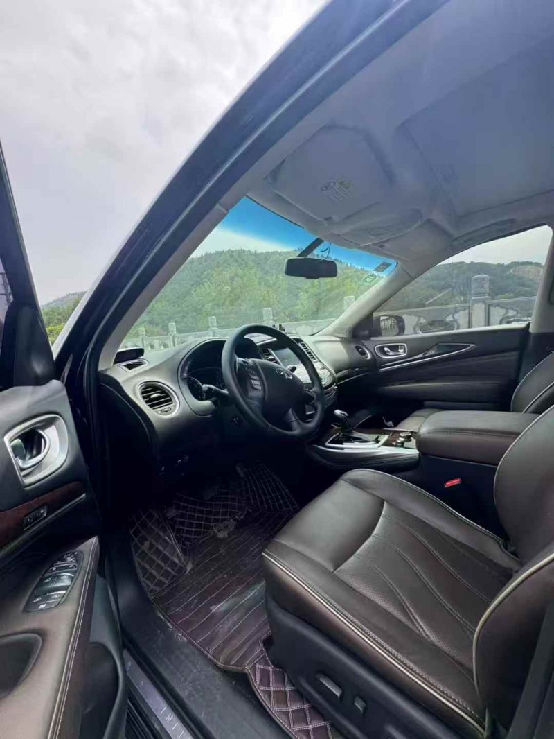 濟寧18年英菲尼迪QX605