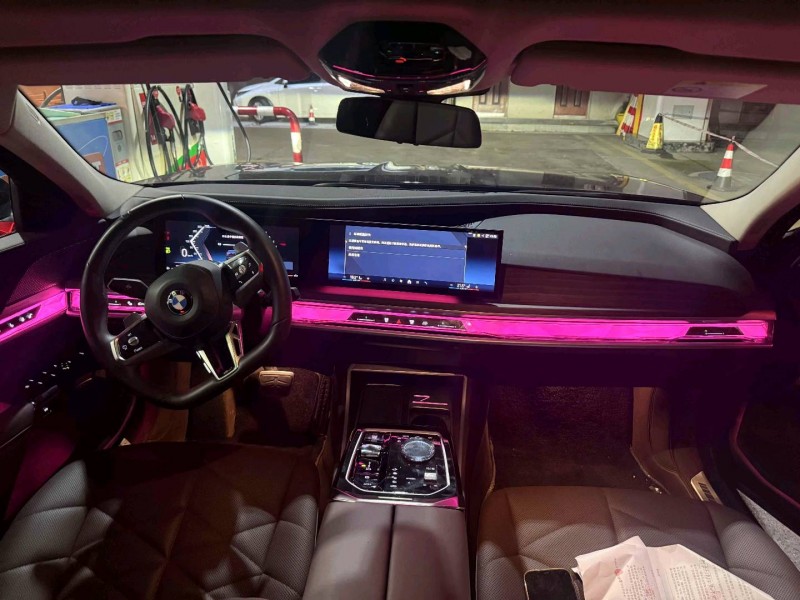 武汉25年宝马7系4