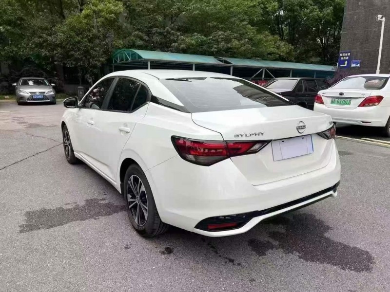 常德24年日产轩逸7