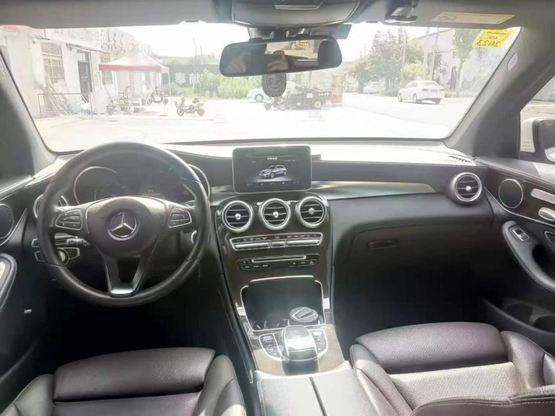 济宁19年奔驰GLC4