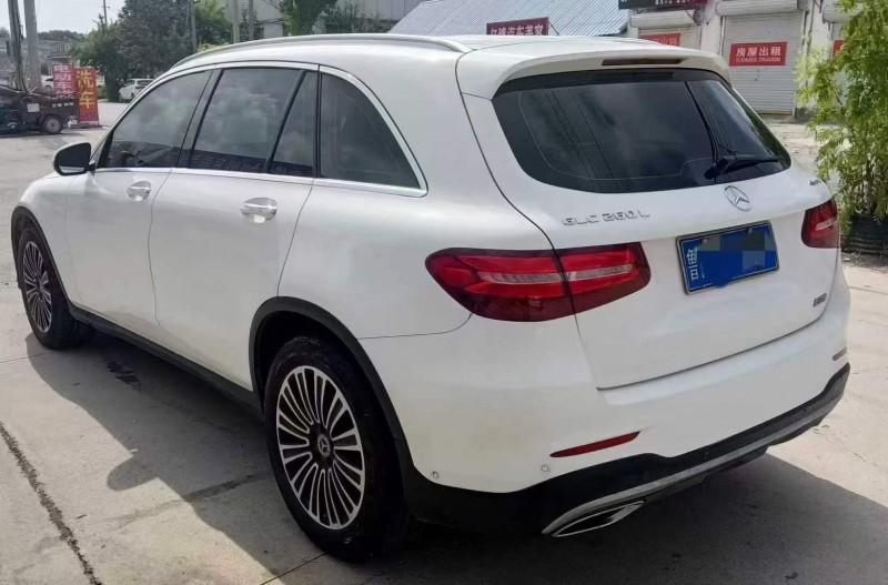 济宁19年奔驰GLC8