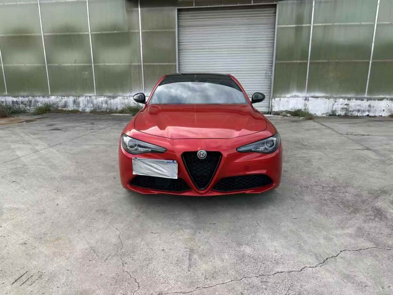 徐州20年阿尔法·罗密欧Giulia1
