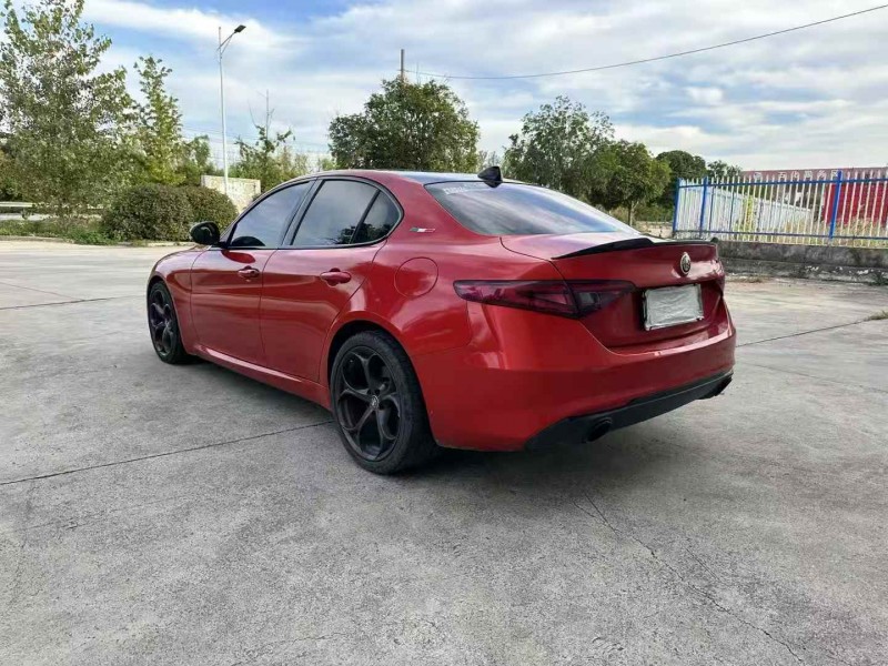 徐州20年阿尔法·罗密欧Giulia8