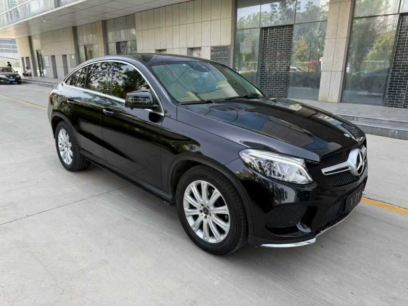 济宁17年奔驰GLE2