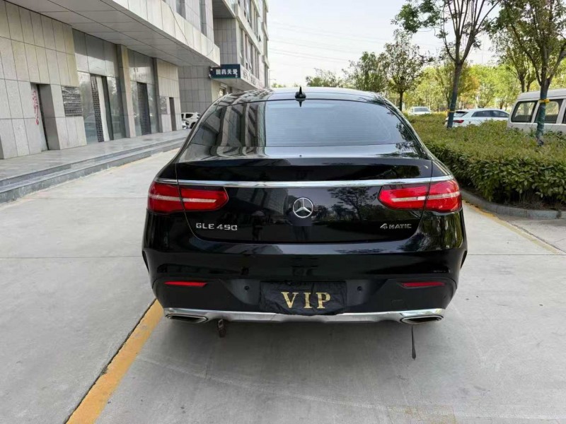 济宁17年奔驰GLE9