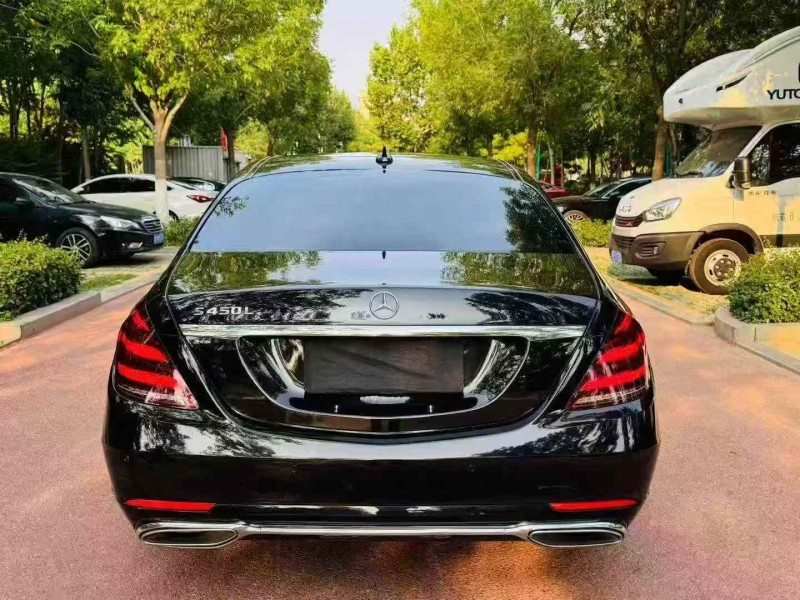 济宁21年奔驰S9