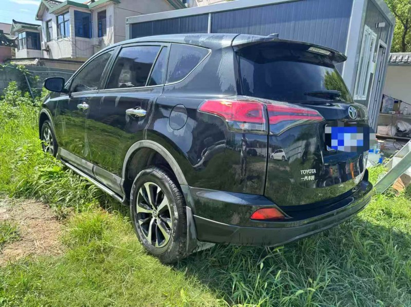徐州17年丰田RAV4荣放8